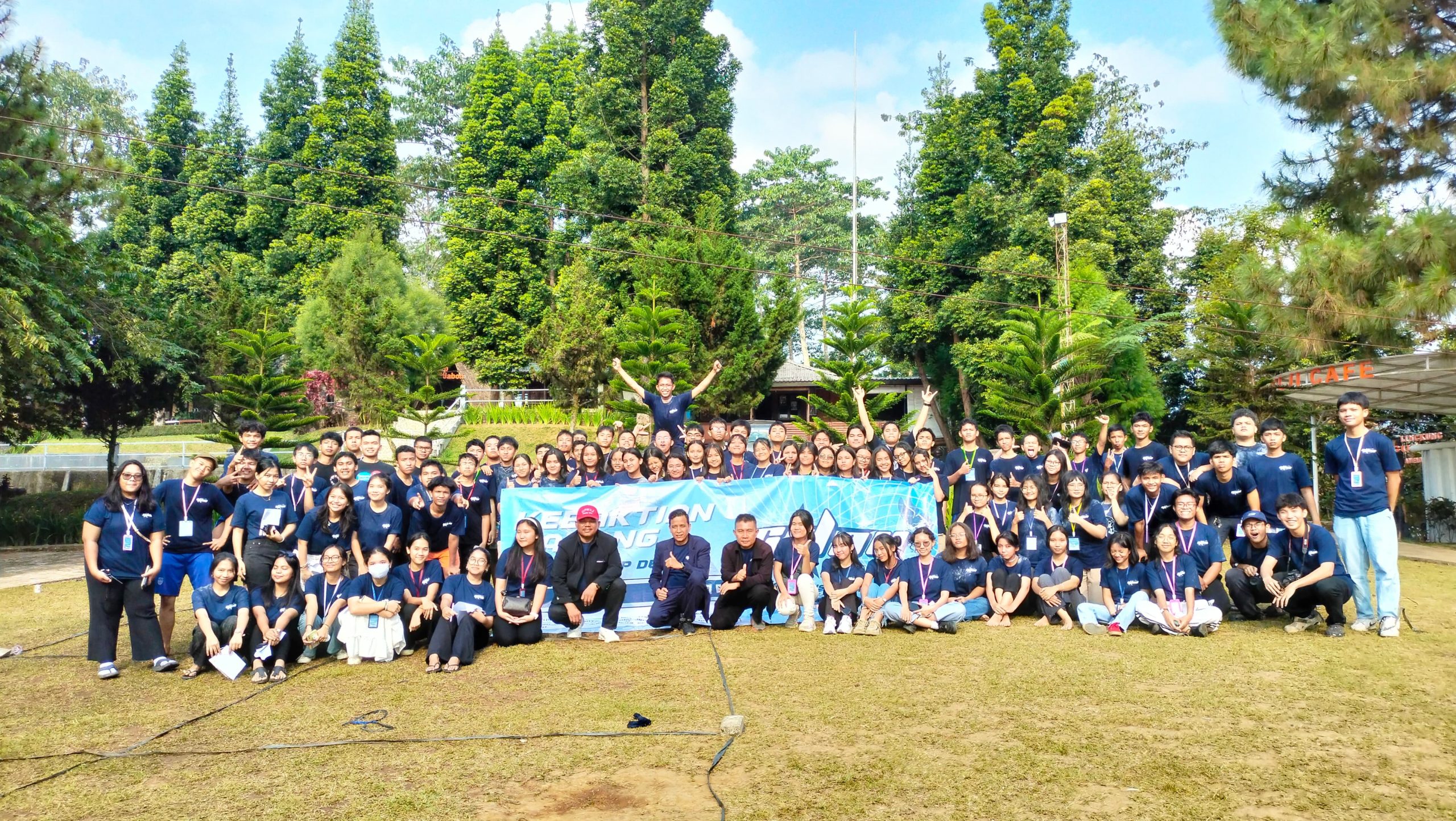 Pemuda Pemudi HKBP Depok 1 di Lingkung Gunung Adventure Camp-Elji Resort